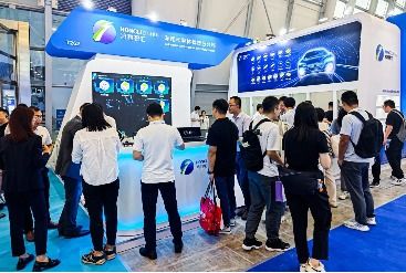 上海AEE展丨鴻利智匯汽車照明產(chǎn)品，以光為引，助力汽車產(chǎn)業(yè)智能化發(fā)展